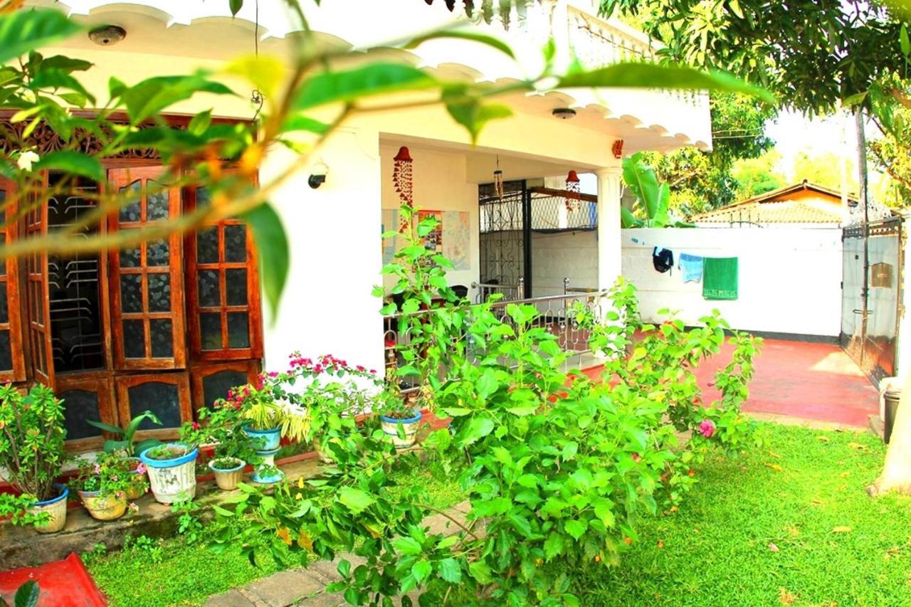 Chill Space Negombo Esterno foto